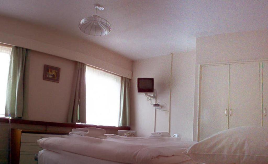 Tekels Park Guest House Кемберлі Номер фото