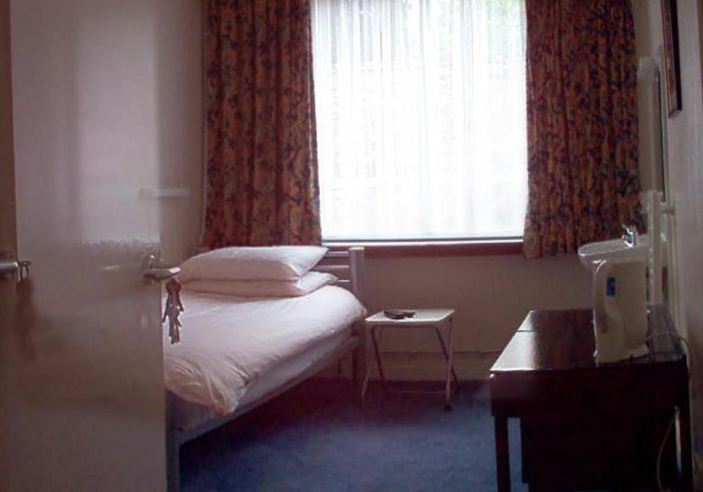 Tekels Park Guest House Кемберлі Номер фото